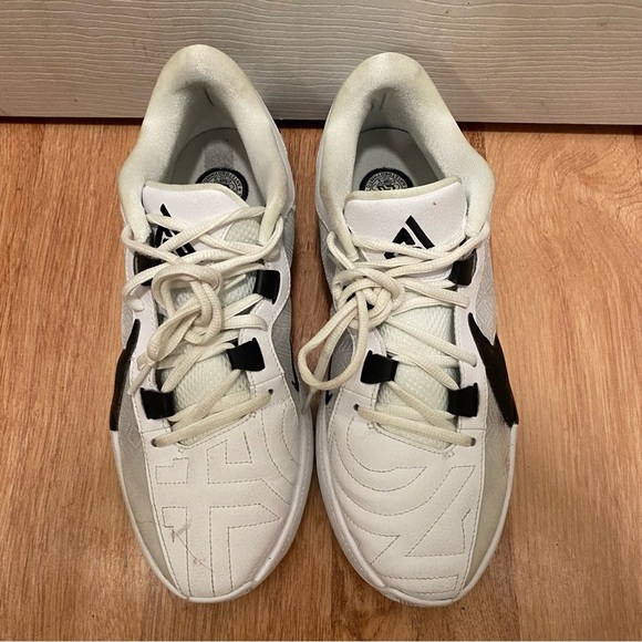 Nike Giannis freak 5 white and black basketball shoes 8.5 men - Picture 2 of 4